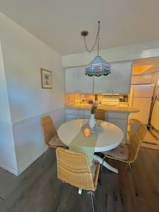 400 Base Ave E, Unit 400 Base Ave in Venice, FL - Building Photo