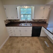 2145 Mitchell St in Lawrence, KS - Building Photo - Building Photo