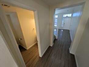 4622 English Lavender Ave in North Las Vegas, NV - Building Photo - Building Photo