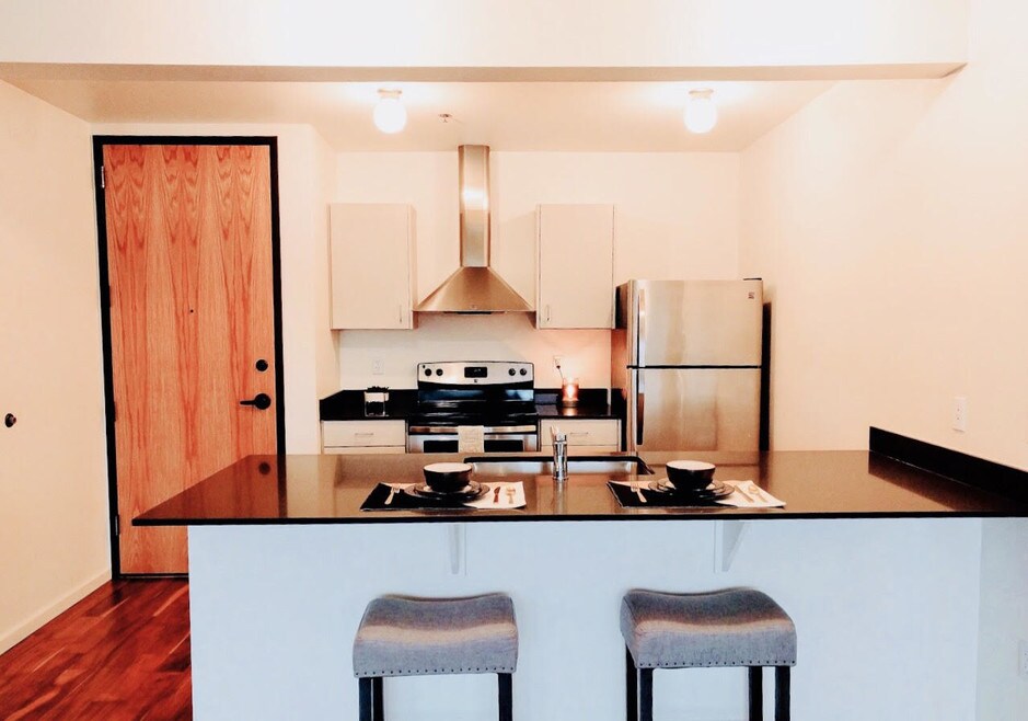 Shoreline Plaza Apartments Boise, ID Apartments For Rent