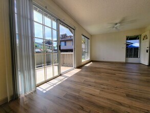94-1450-1450 Kulewa Loop in Waipahu, HI - Building Photo - Building Photo