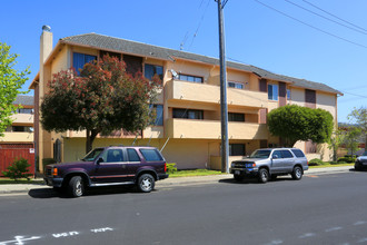 405 91st St in Daly City, CA - Building Photo - Building Photo