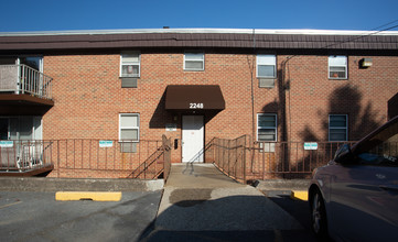 Cedar Beech Plaza Apartments in Allentown, PA - Building Photo - Building Photo