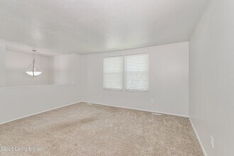 4401 Culpepper Cir in Louisville, KY - Building Photo - Building Photo