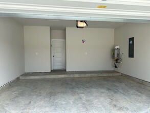 236 Charles Rdg Dr in Conroe, TX - Building Photo - Building Photo