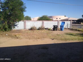 2705 W Tuckey Ln-Unit -2 in Phoenix, AZ - Building Photo - Building Photo