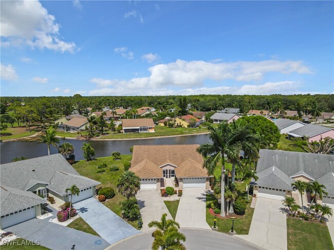 109 Tanglewood Ct in Naples, FL - Building Photo - Building Photo