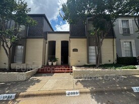 15919 Stillwood St in Dallas, TX - Building Photo