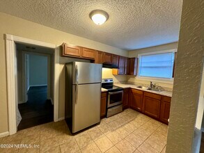 2889 College St in Jacksonville, FL - Building Photo - Building Photo