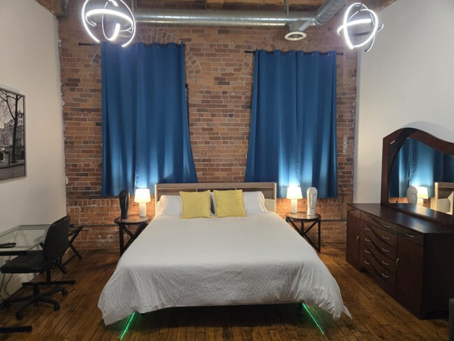 227 Iron St, Unit ID1438335P in Detroit, MI - Foto de edificio - Building Photo