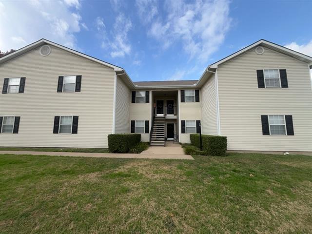 property at 125 NE Johnson Ave