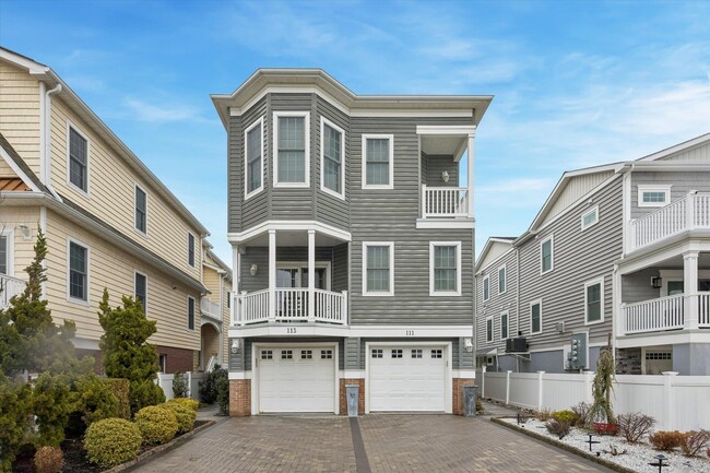 property at 113 N Adams Ave