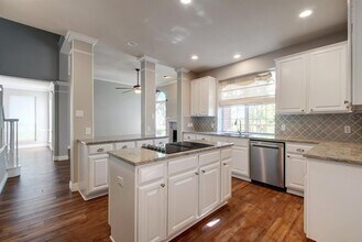 4907 Craig Dr in Austin, TX - Building Photo - Building Photo