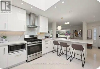 1739 Mt Albert Rd in East Gwillimbury, ON - Building Photo - Building Photo