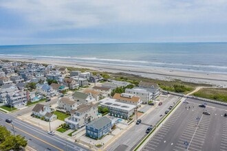 9 28th St E in Avalon, NJ - Building Photo - Building Photo