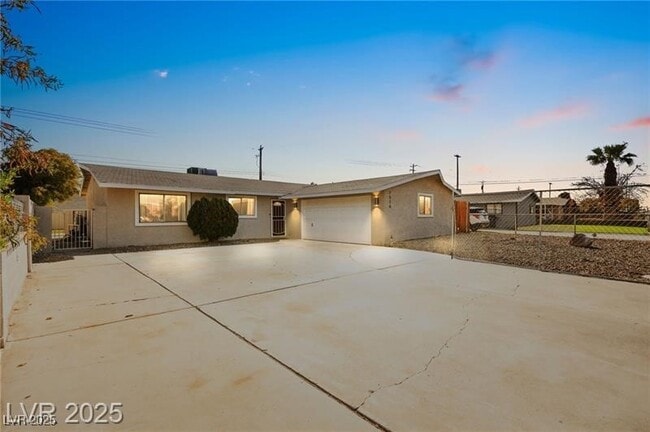 property at 1516 Saylor Way
