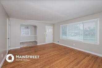 3231 Rosewedge Way in Louisville, KY - Foto de edificio - Building Photo