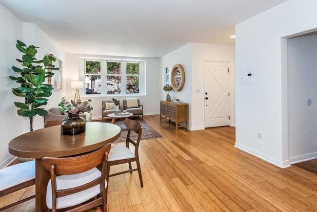 property at 2117 Castillo St