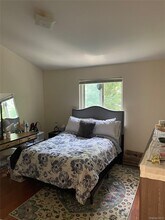 67 Sagamore Hill Dr in Port Washington, NY - Building Photo - Building Photo