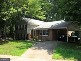 12003 Skipjack Ct in Woodbridge, VA - Building Photo