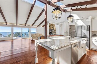 15 Mentone Rd in Carmel, CA - Building Photo - Building Photo