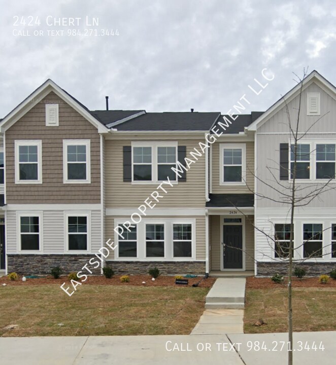 2424 Chert Ln in Raleigh, NC - Building Photo