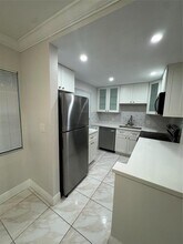 321 Newport V in Deerfield Beach, FL - Building Photo - Building Photo