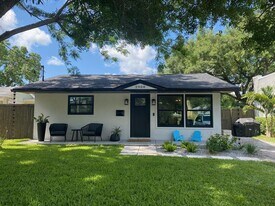 2908 W San Rafael St in Tampa, FL - Building Photo