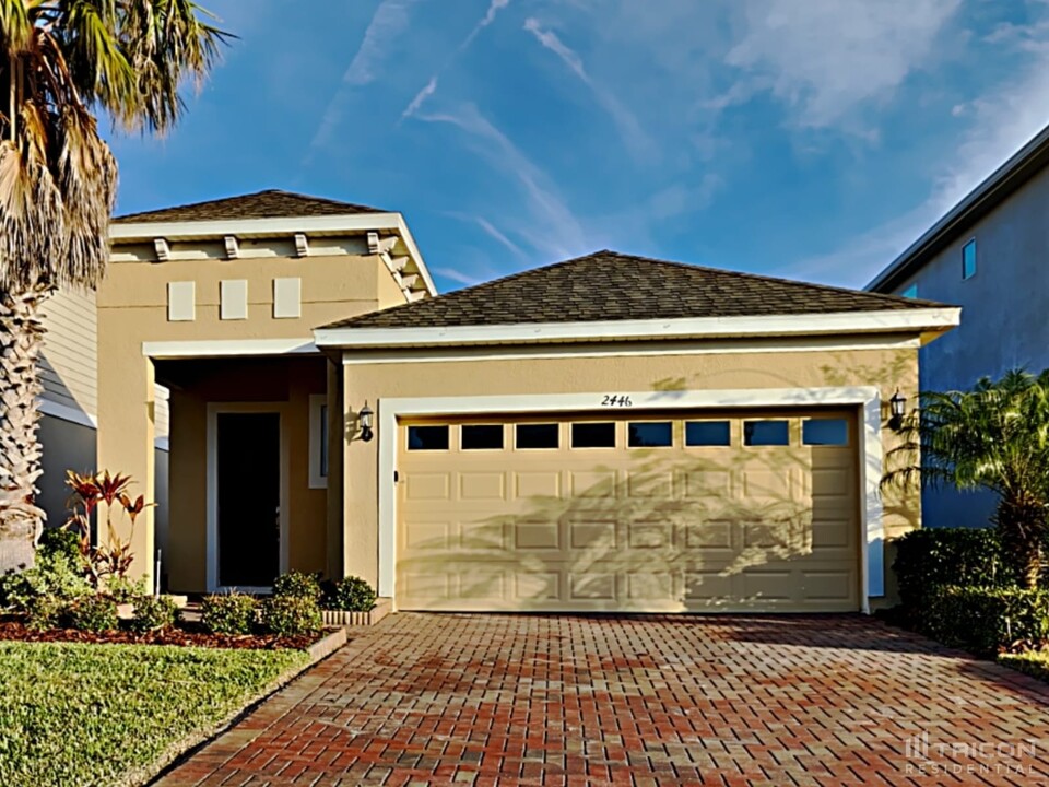 2446 Waxwing Wy in Sanford, FL - Building Photo