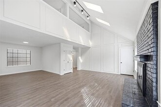 5028 Groom Ln in Dallas, TX - Building Photo - Building Photo