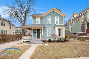 310 Union Ave SE in Grand Rapids, MI - Building Photo