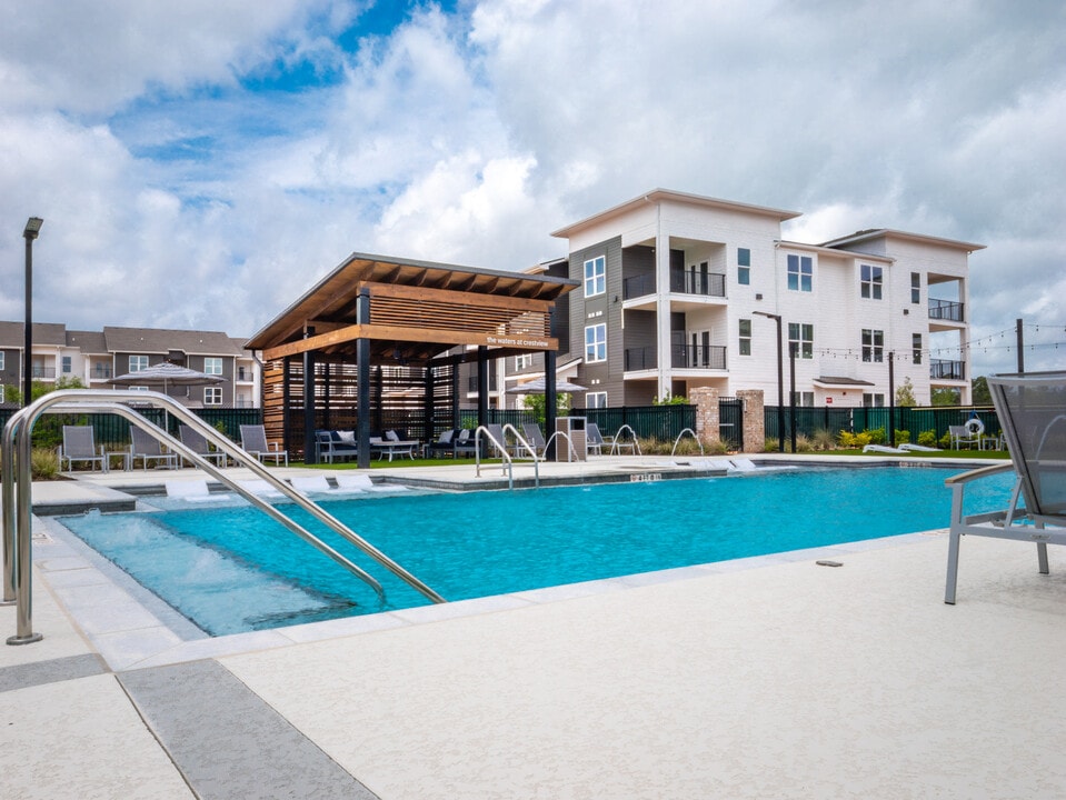 The Waters at Crestview in Crestview, FL - Building Photo