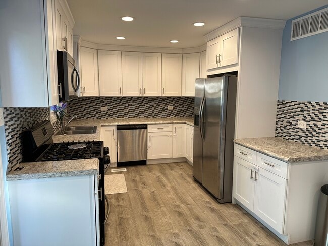 property at 20025 Brook Ave