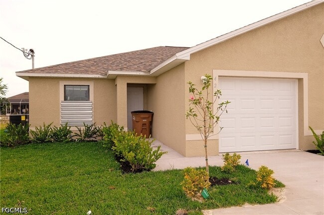 615 SE 6th Terrace in Cape Coral, FL - Building Photo - Building Photo