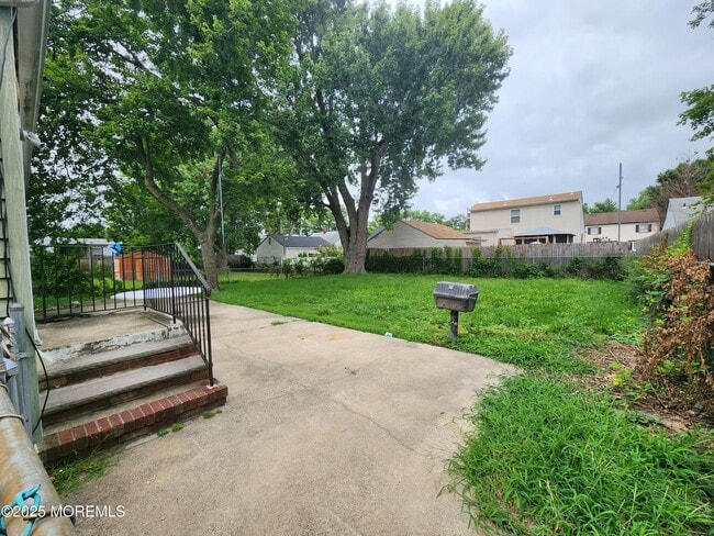 16 Harding Ave in Keansburg, NJ - Building Photo - Building Photo