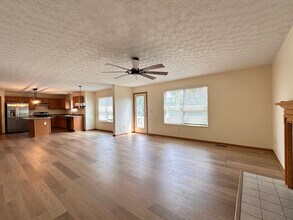 1553 Grove Hill Dr in Columbus, OH - Building Photo - Building Photo