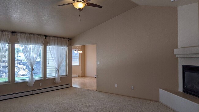 1228 Animas St in Montrose, CO - Building Photo - Building Photo