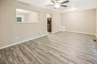 3473 Pinehill Dr photo'