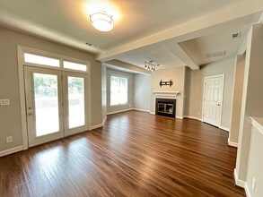 116 Awesome St, Unit 116 Awesome St. in Cary, NC - Building Photo - Building Photo