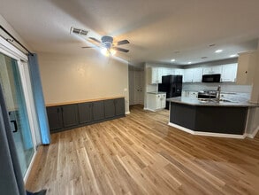 404 E 9th St in Grove, OK - Building Photo - Building Photo