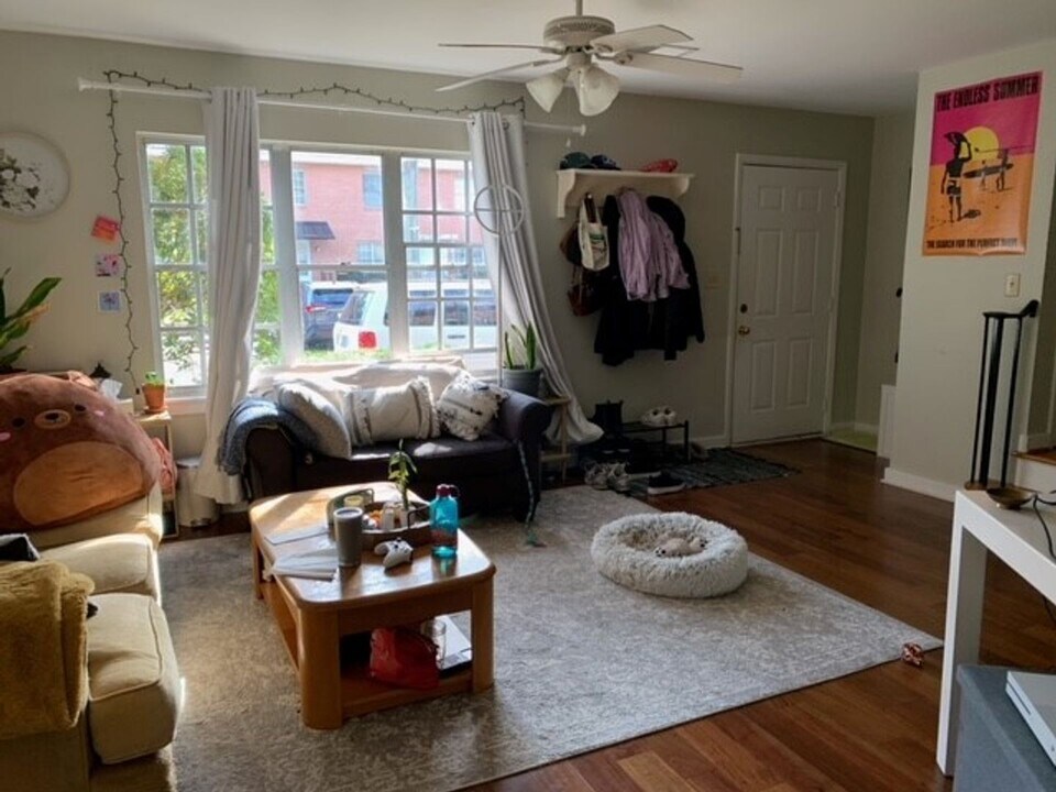 173 Rutledge Ave in Charleston, SC - Building Photo