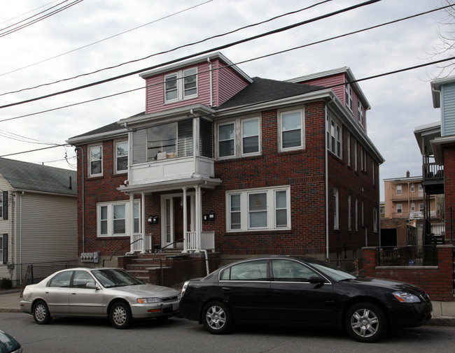 70 Jaques St in Somerville, MA - Foto de edificio - Building Photo