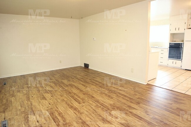 323 W Mulberry St in Fort Collins, CO - Building Photo - Building Photo