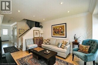 573 Wild Iris Ave in Waterloo, ON - Building Photo - Building Photo