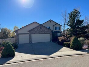 1563 Cedarwood Dr in Longmont, CO - Building Photo - Building Photo