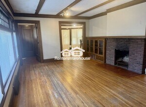 1130 4th St SE in Minneapolis, MN - Building Photo - Building Photo