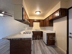 205 W Ash St in Taft, CA - Building Photo - Building Photo