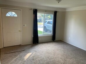 1872 Keppen Blvd in Lincoln Park, MI - Building Photo - Building Photo