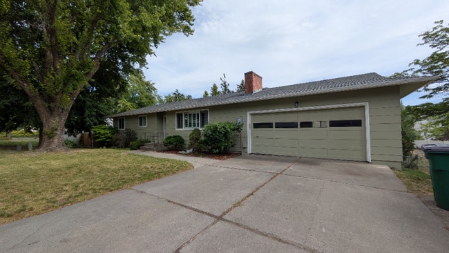 property at 2315 Weymouth St