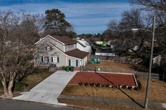 The Radnor House in Norfolk, VA - Building Photo - Building Photo